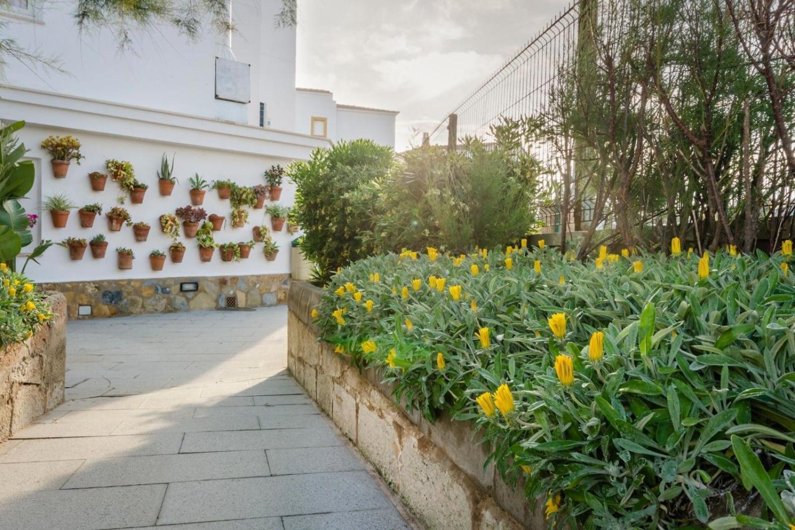 Apartamentos Blancala Кала-Бланка Екстер'єр фото
