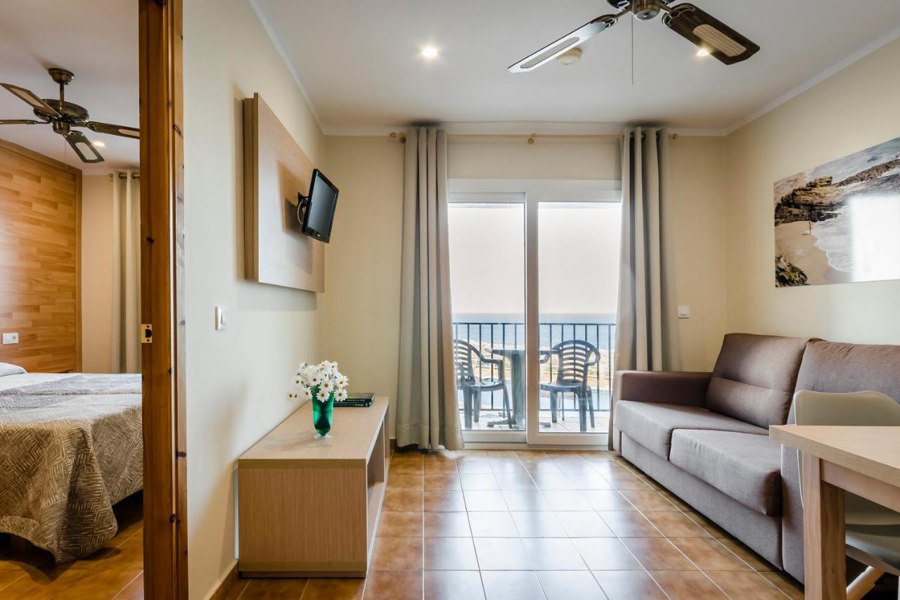 Apartamentos Blancala Кала-Бланка Екстер'єр фото